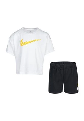 T-shirt z nadrukiem Nike Sportswear