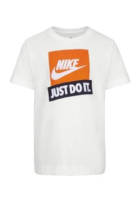 T-shirt z nadrukiem Nike Sportswear