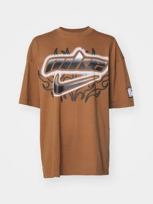 T-shirt z nadrukiem Nike Sportswear