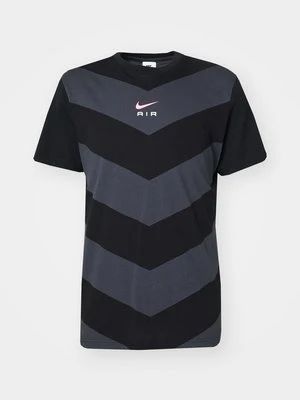 T-shirt z nadrukiem Nike Sportswear