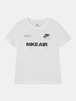 T-shirt z nadrukiem Nike Sportswear