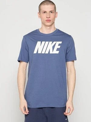 T-shirt z nadrukiem Nike Sportswear