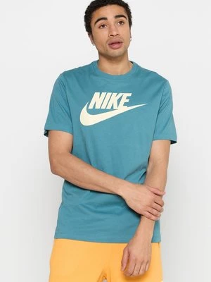 T-shirt z nadrukiem Nike Sportswear