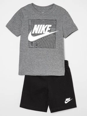 T-shirt z nadrukiem Nike Sportswear