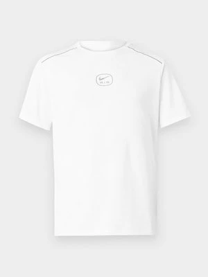 T-shirt z nadrukiem Nike Sportswear