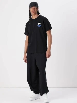 T-shirt z nadrukiem Nike Sportswear