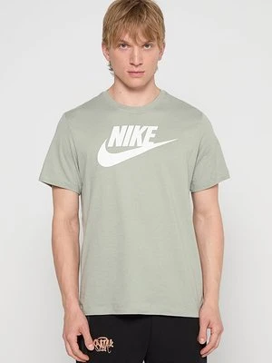 T-shirt z nadrukiem Nike Sportswear