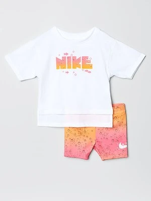 T-shirt z nadrukiem Nike Sportswear