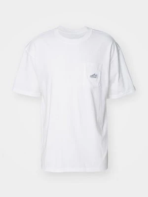 T-shirt z nadrukiem Nike Sportswear