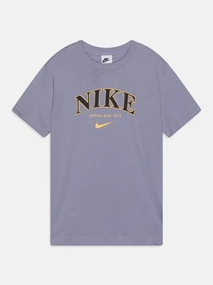 T-shirt z nadrukiem Nike Sportswear