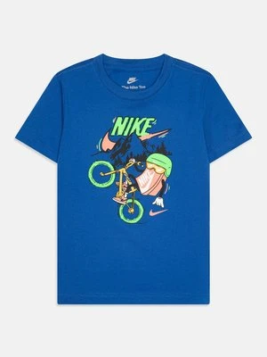 T-shirt z nadrukiem Nike Sportswear