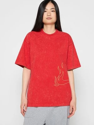 T-shirt z nadrukiem Nike Sportswear