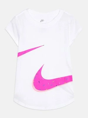 T-shirt z nadrukiem Nike Sportswear