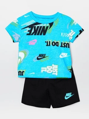 T-shirt z nadrukiem Nike Sportswear