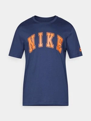 T-shirt z nadrukiem Nike Sportswear