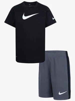 T-shirt z nadrukiem Nike Sportswear