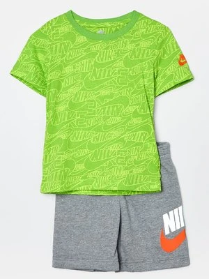 T-shirt z nadrukiem Nike Sportswear