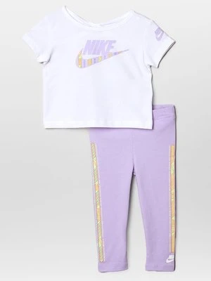 T-shirt z nadrukiem Nike Sportswear