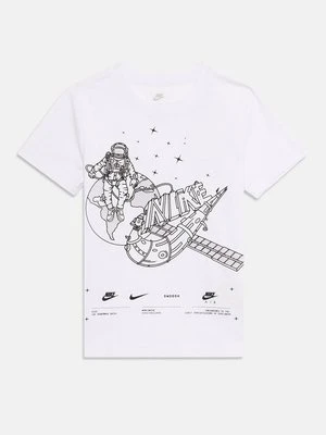 T-shirt z nadrukiem Nike Sportswear