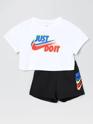 T-shirt z nadrukiem Nike Sportswear