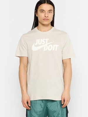 T-shirt z nadrukiem Nike Sportswear