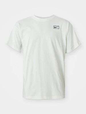 T-shirt z nadrukiem Nike Sportswear