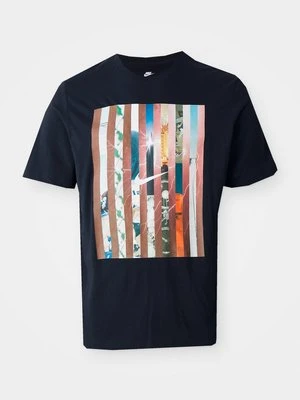 T-shirt z nadrukiem Nike Sportswear