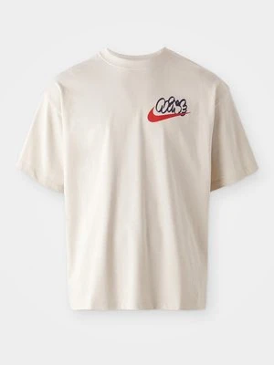 T-shirt z nadrukiem Nike Sportswear