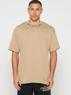 T-shirt z nadrukiem Nike Sportswear