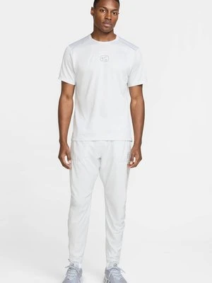 T-shirt z nadrukiem Nike Sportswear