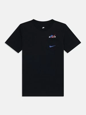 T-shirt z nadrukiem Nike Sportswear