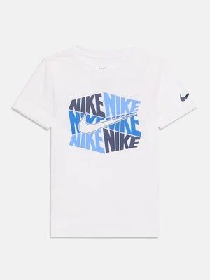 Zdjęcie produktu T-shirt z nadrukiem Nike biały