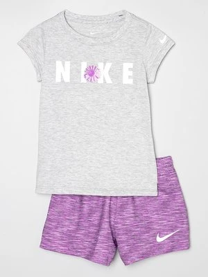 T-shirt z nadrukiem Nike Sportswear