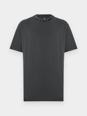 Zdjęcie produktu T-shirt z nadrukiem Nike antracytowy