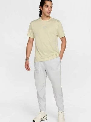 T-shirt z nadrukiem Nike Sportswear