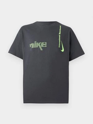 T-shirt z nadrukiem Nike Sportswear