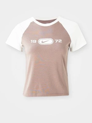 Zdjęcie produktu T-shirt z nadrukiem Nike mleczny