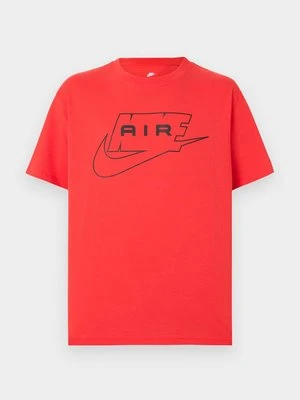 T-shirt z nadrukiem Nike czerwony