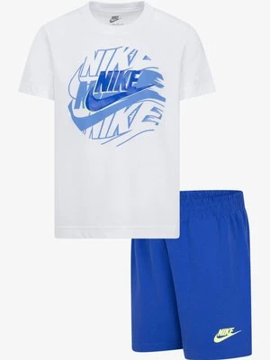 T-shirt z nadrukiem Nike Sportswear