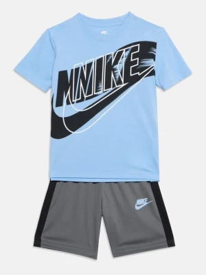 T-shirt z nadrukiem Nike szary