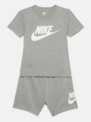 T-shirt z nadrukiem Nike szary