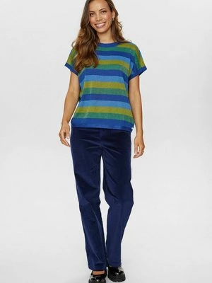 T-shirt z nadrukiem Numph