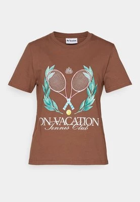 T-shirt z nadrukiem On Vacation