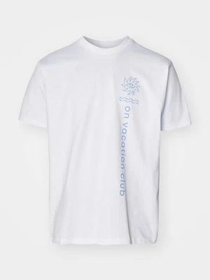 T-shirt z nadrukiem On Vacation