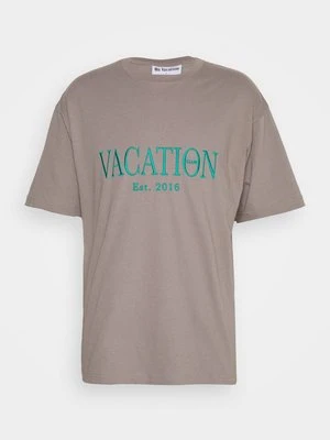 T-shirt z nadrukiem On Vacation