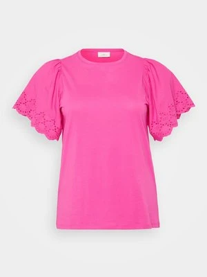 T-shirt z nadrukiem ONLY Carmakoma