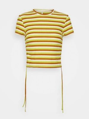 T-shirt z nadrukiem Only Petite