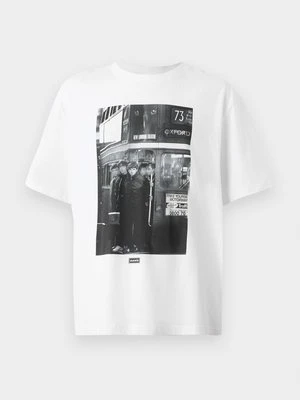 T-shirt z nadrukiem Only & Sons