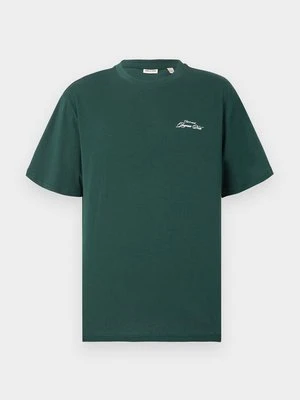 T-shirt z nadrukiem Only & Sons ciemnozielony