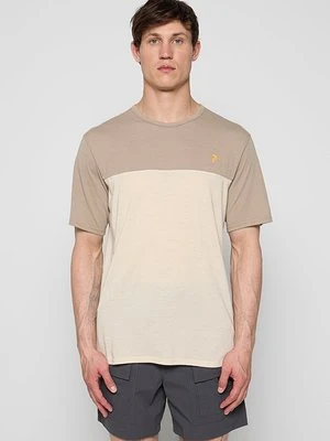 T-shirt z nadrukiem Peak Performance